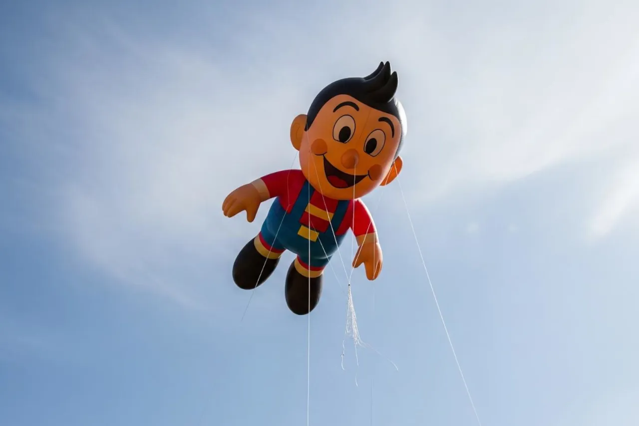 5 Tips Memilih Balon Karakter Terbang yang Tahan Lama & Aman