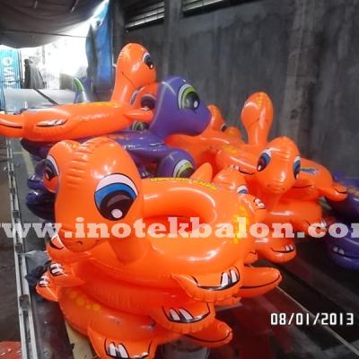 Balon Ban Renang Souvenir Karakter Dino Logo Water Kingdom 