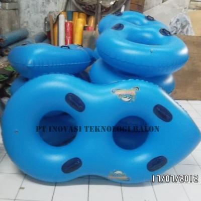 Ban Balon Waterboom Logo Pesona Modern