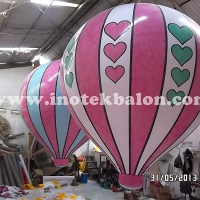 Balon Udara Oval Love